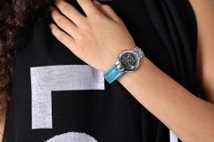 Corey_fader versace photography watch scarf close_up macro hands