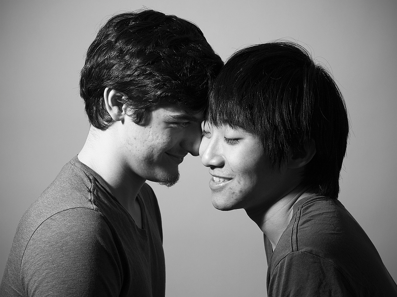 Qingxin_Zhao_Photoraphy_portraiture_gay_men_relationships_happy_love_boyfriend_college_life